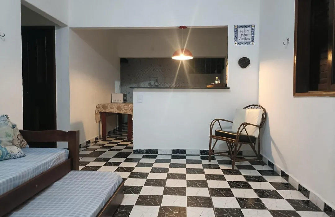 Casa na Praia da Enseada - Ubatuba-1